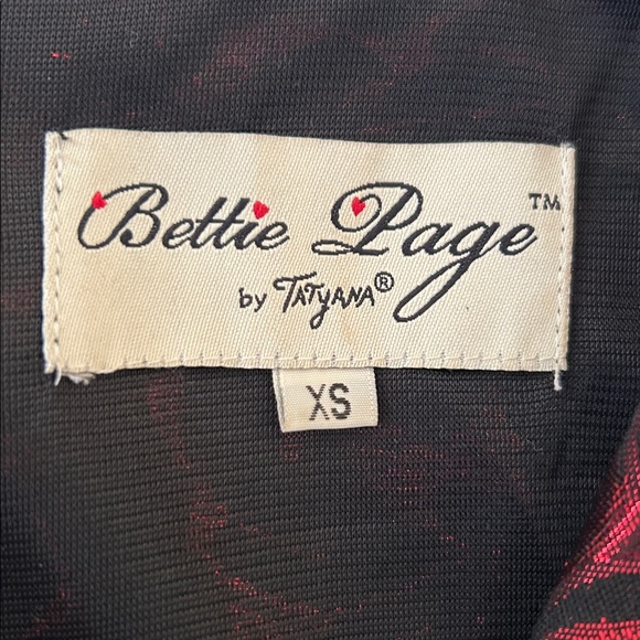 Tatyana Retro Metallic Brocade Fit/Flare Dress.Red/black w/crinoline. XS/S - Picture 7 of 16